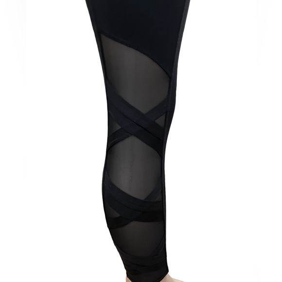 Athleta Pintuck Chaturanga Legging X-Small Black Mesh - Picture 2 of 5